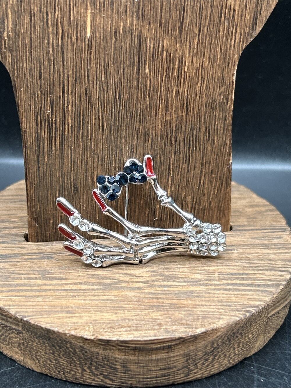 Modern Skeleton Hand Pin Brooch Silver Tone 2” Long Halloween Goth Convertible